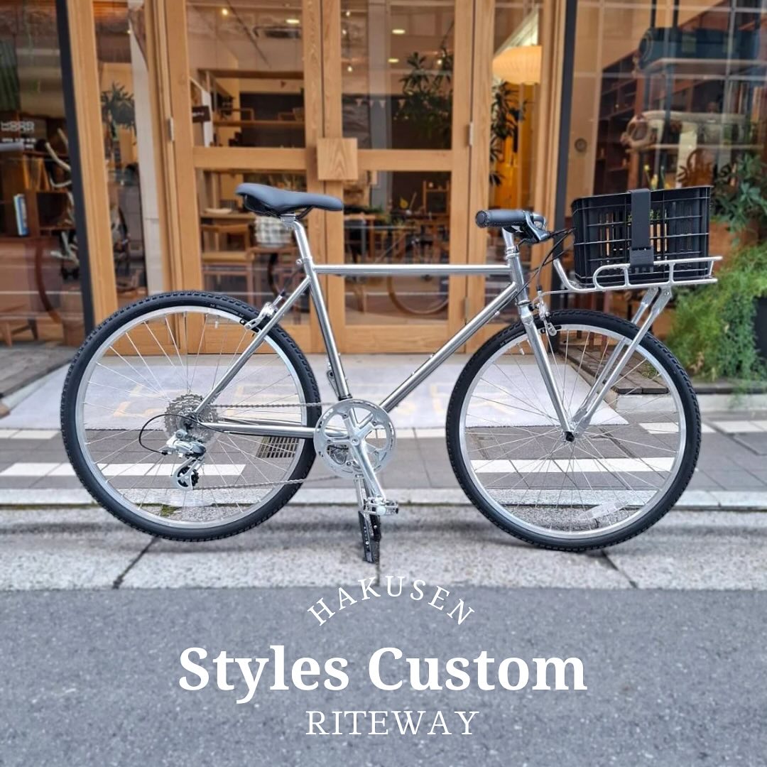 RITEWAY STYLES ハクセン実車カスタム施工例 2025-04-19 1.95ブラックタイヤ・ポートランドフロントキャリア+クレート・ブラックレザーグリップ・フラットコンフォートブラックサドル・ダブルレッグスタンド