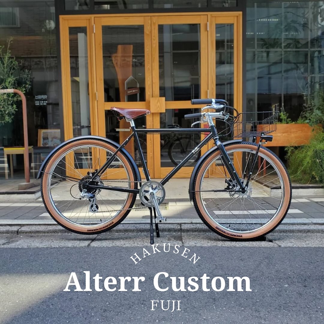 FUJI ALTERR ハクセン実車カスタム施工例 2025-10-24 プロムナードハンドル(BLACK)・WALD139バスケット・KILEYバレットライト・KILEY I LIGHTリア・B17スタンダート(BROWN)・ダブルレッグスタンド・ADPフェンダー・OIベ